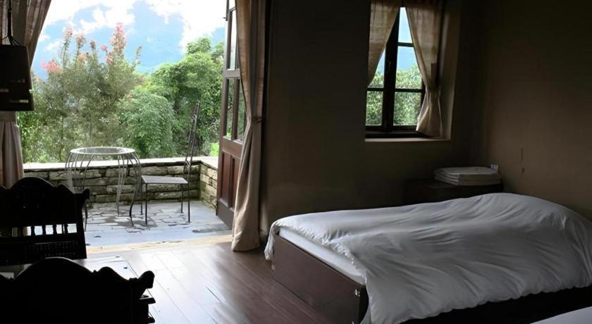 Hananoie - A Permaculture Resort Pokhara Dış mekan fotoğraf
